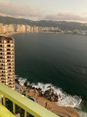Torres gemelas condo vista al mar